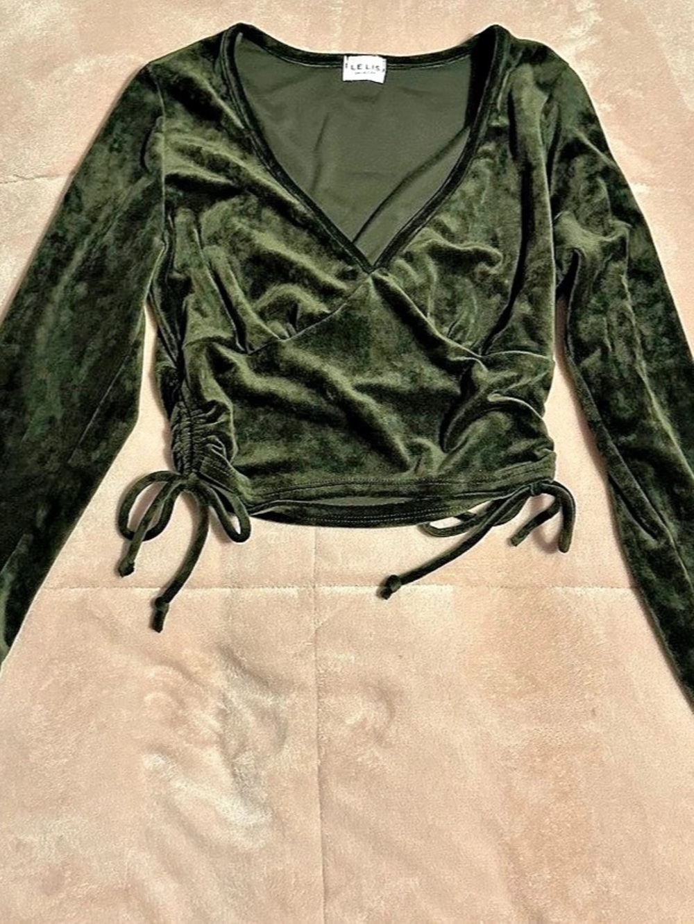 Le Lis Velvet Wrap Crop Top in Green Size Medium